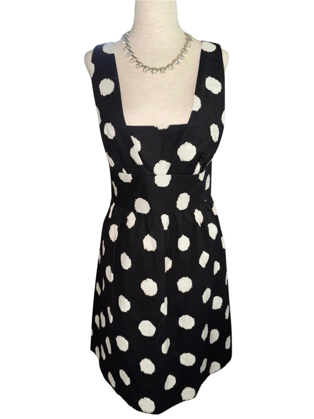 1950s Inspired Polka Dot Fit & Flare Dress
Structured Cotton Retro NWT 4